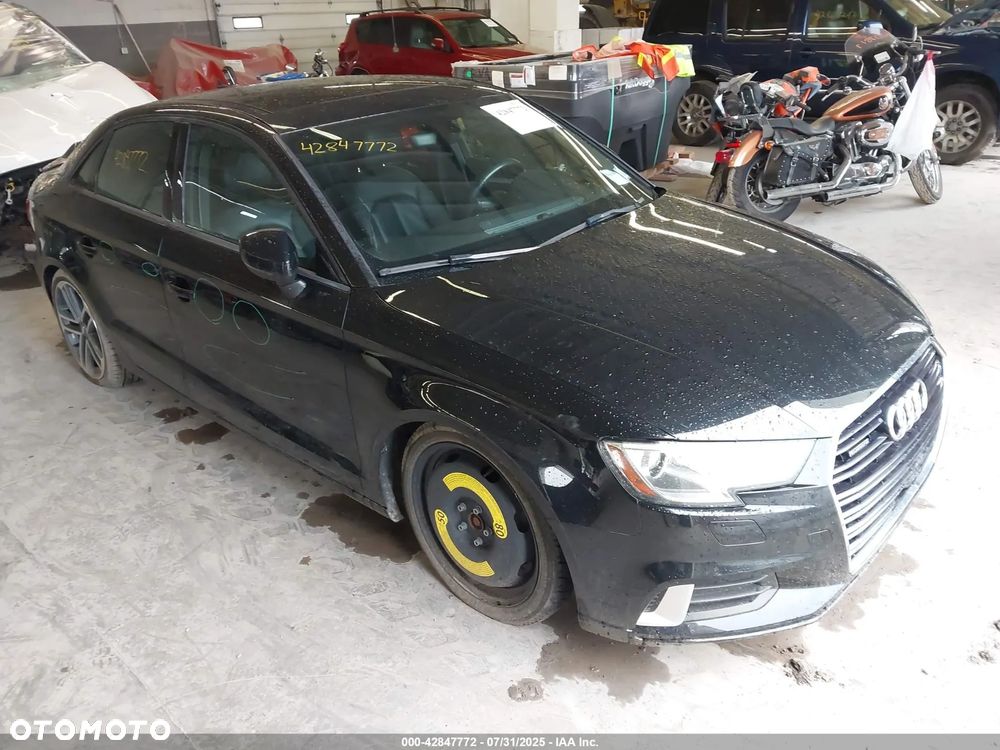 Audi A3 Limousine - 1