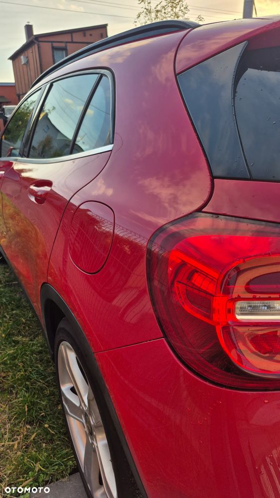 Mercedes-Benz GLA 200 - 6