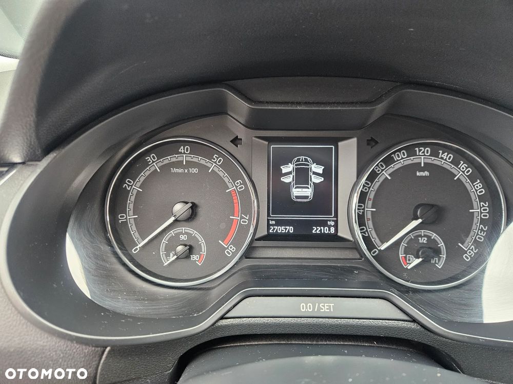 Skoda Octavia 1.4 TSI Ambition - 11