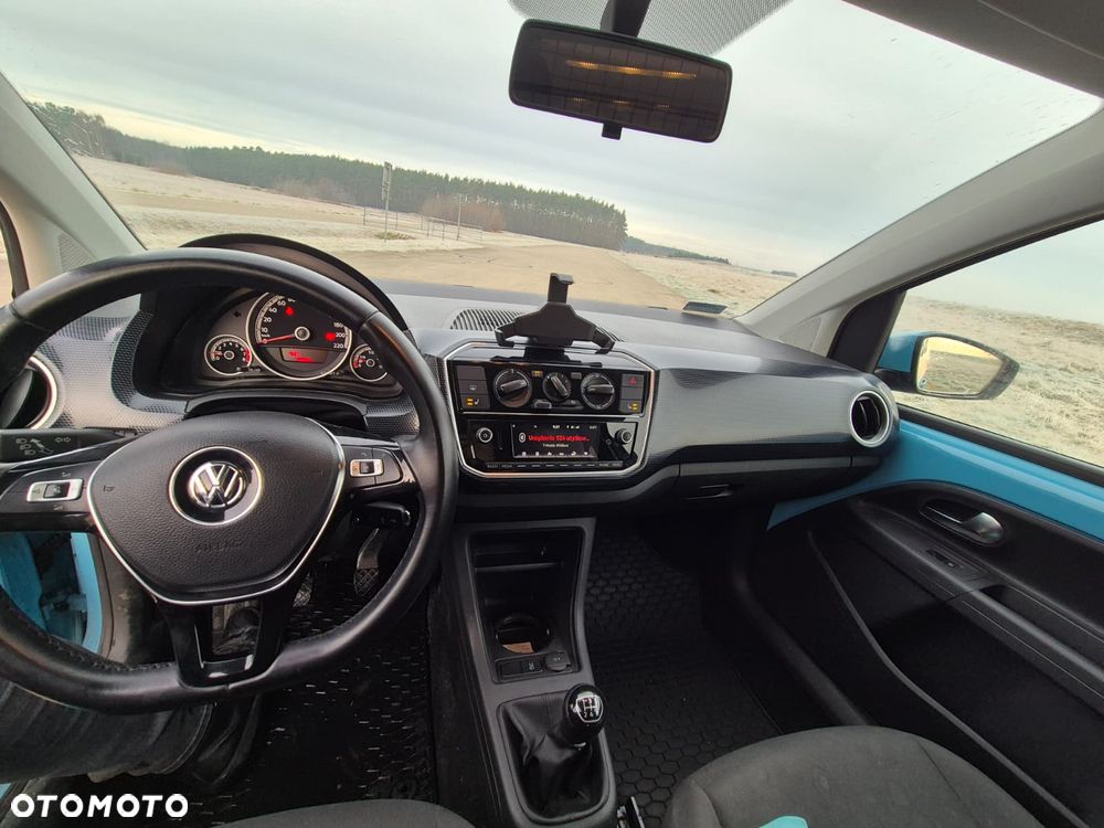 Volkswagen up! - 17