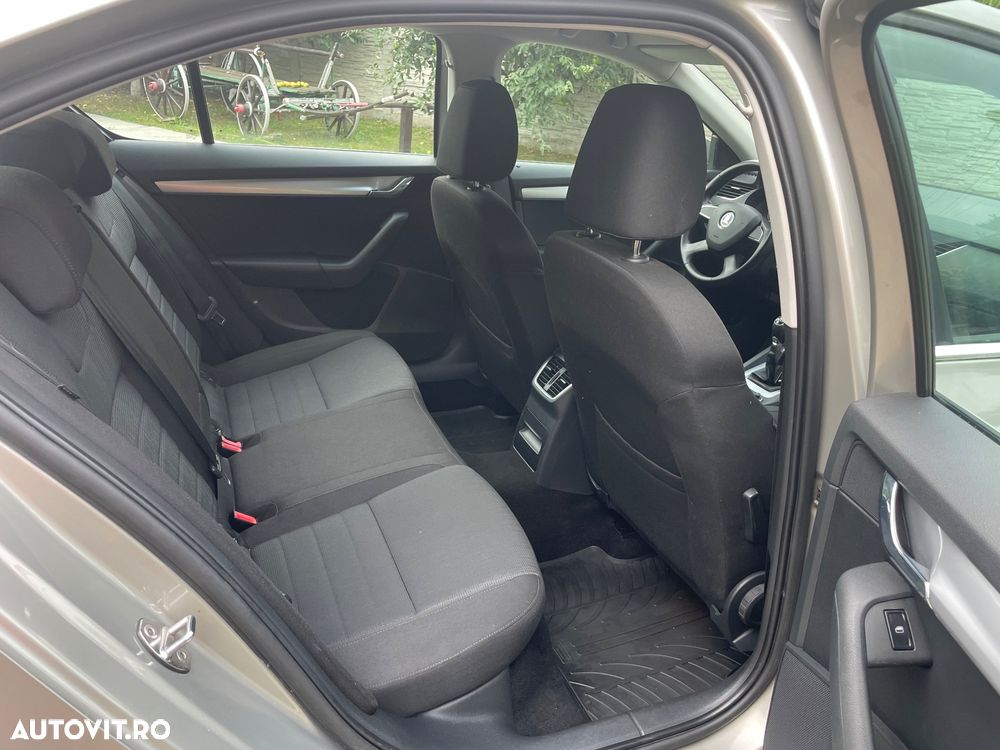 Skoda Octavia - 19