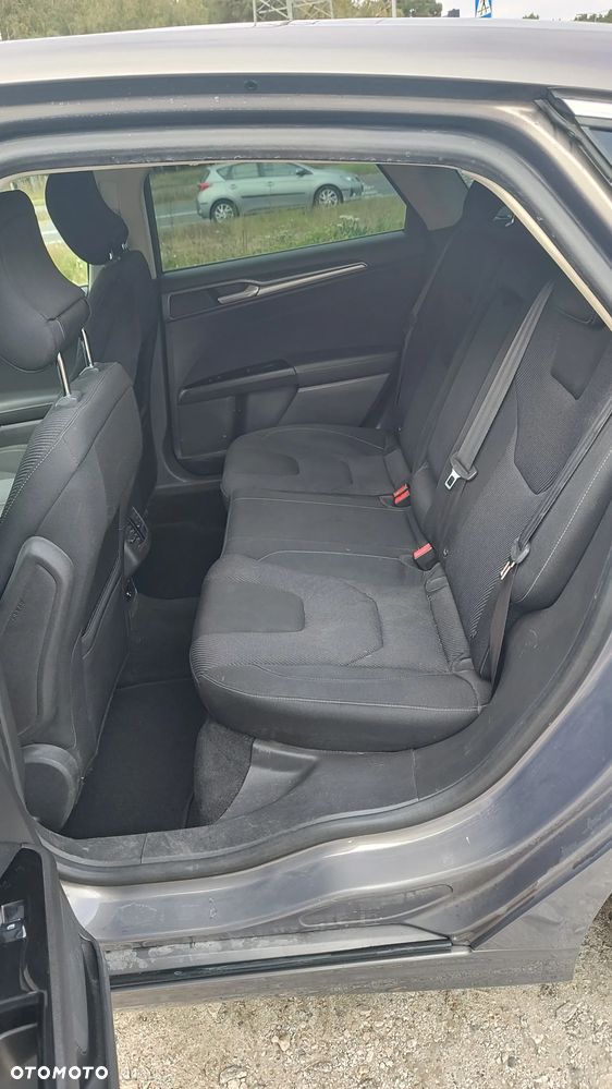 Ford Mondeo - 22