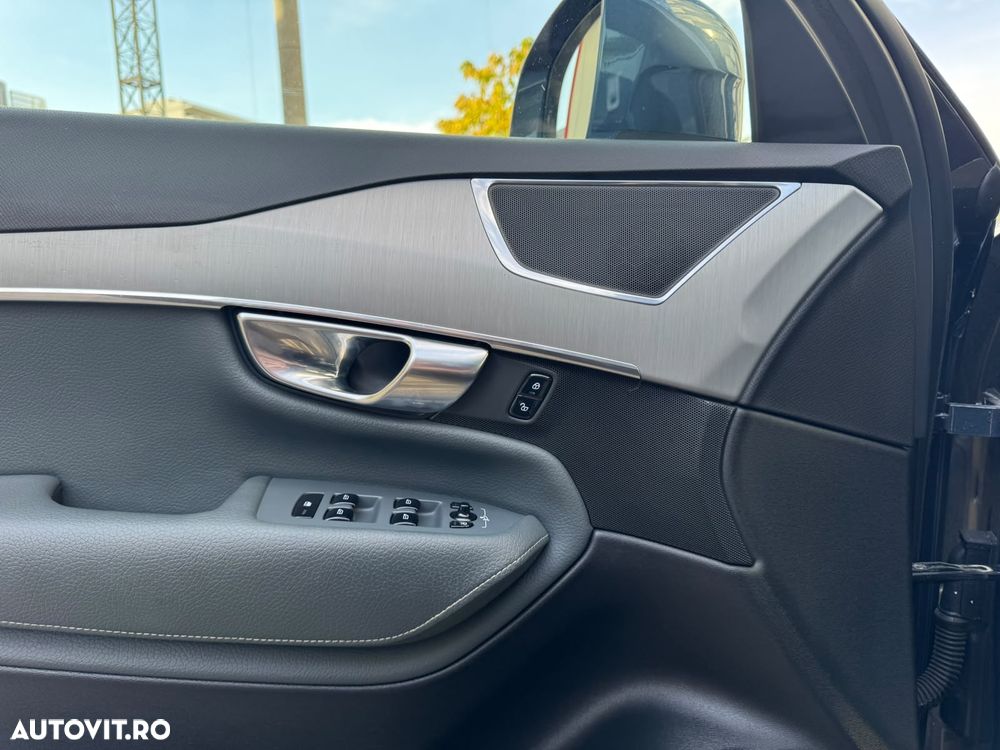 Volvo XC 90 B5 MHEV AWD 7 locuri Momentum Pro - 23