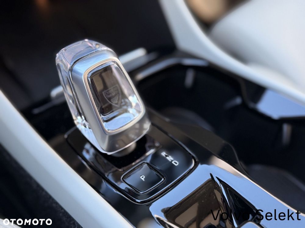 Volvo XC 40 - 24