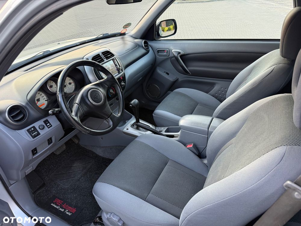Toyota RAV4 2.0 VVT-i Sol - 15
