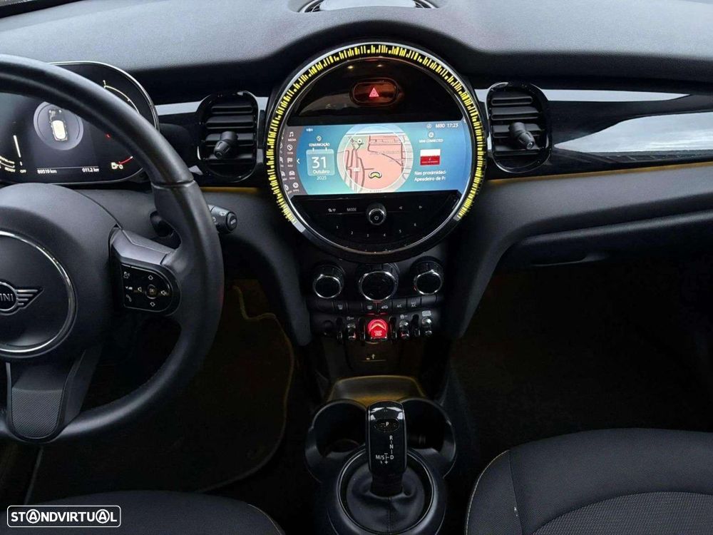 MINI 5 Portas Cooper Auto - 13