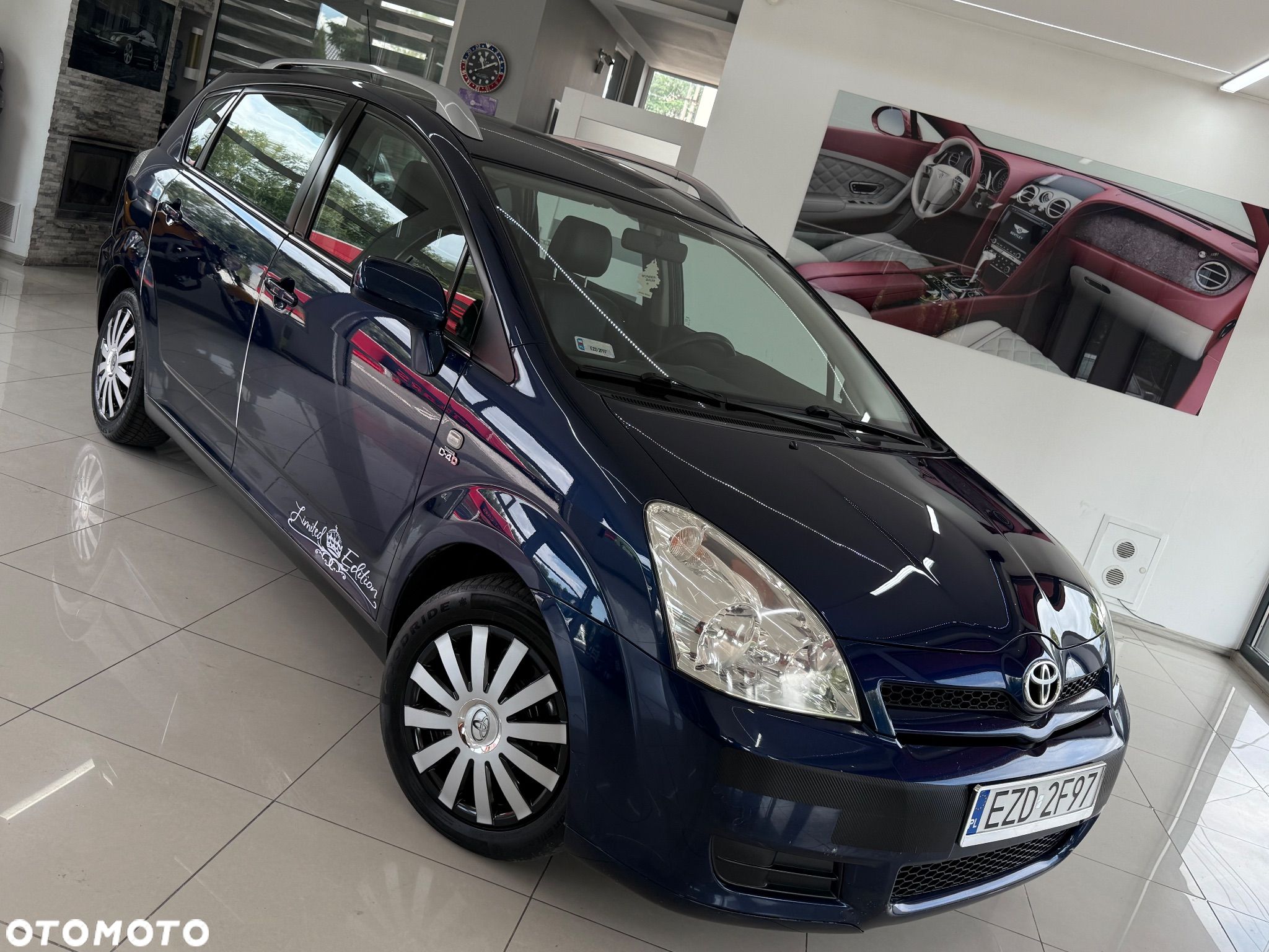 Toyota Corolla Verso 2.0 D-4D - 1