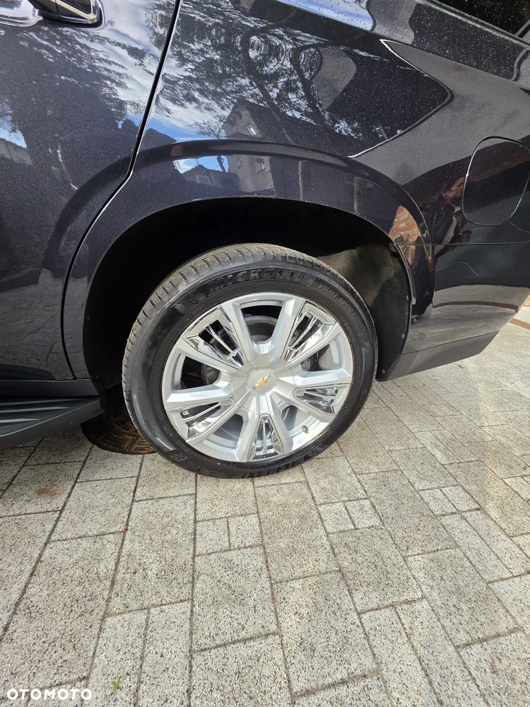 Chevrolet Tahoe - 12