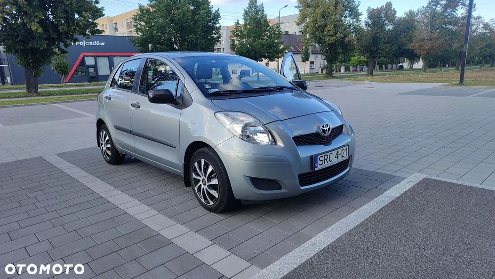 Toyota Yaris 1.33 Luna - 4