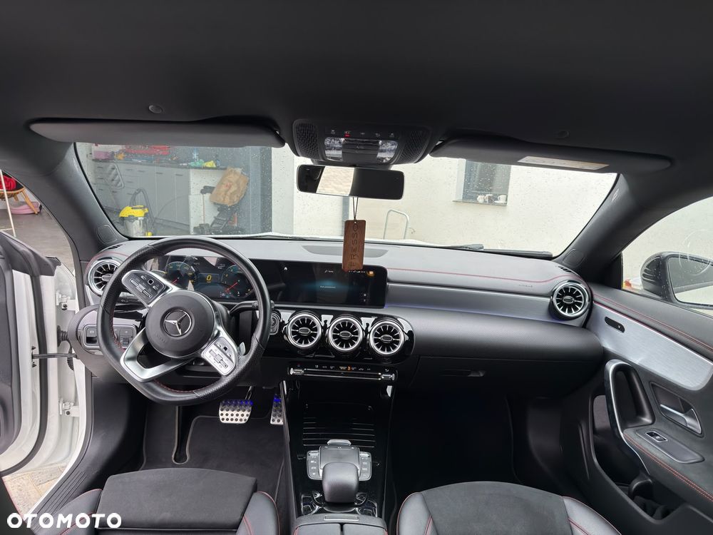 Mercedes-Benz CLA 200 AMG Line 7G-DCT - 14