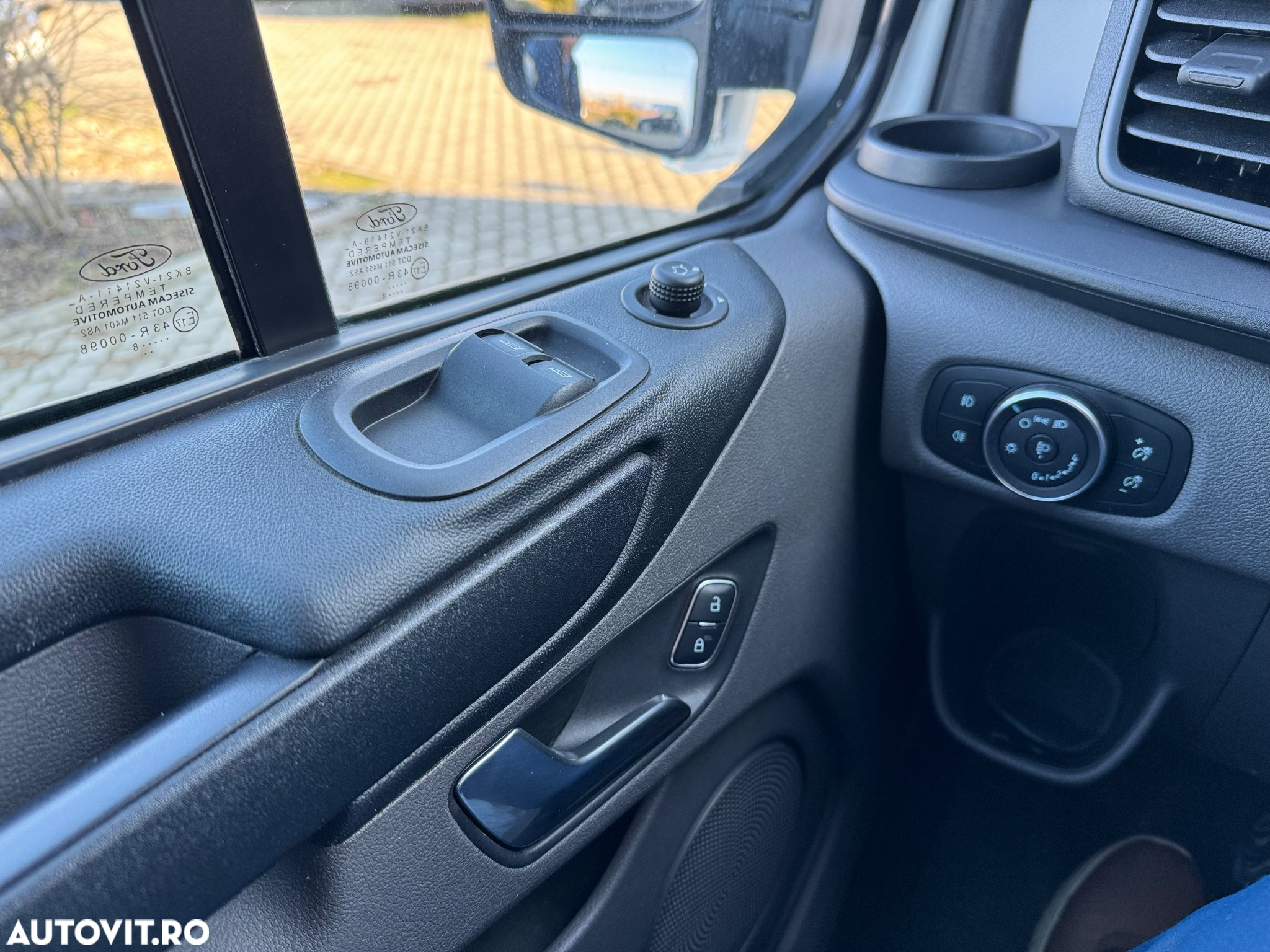 Ford Transit Custom 310 L2H2 PKW VA Trend - 19
