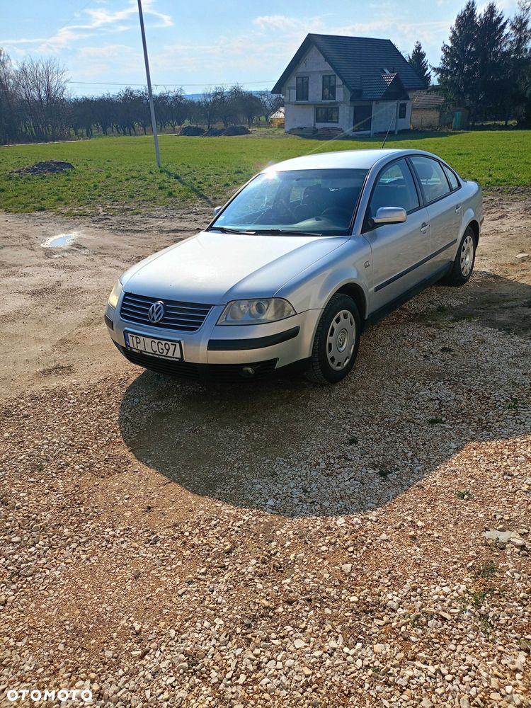 Volkswagen Passat - 2