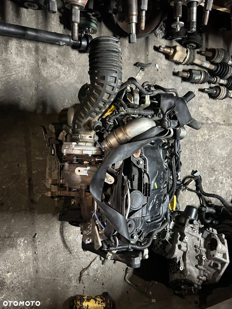 Silnik kompletny M9R864 Renault Koleos I lift M9RV864 2.0 dci Nissan - 2