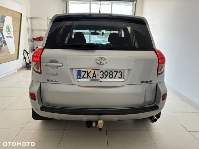 Toyota RAV4 2.2 D-4D 4x4 Executive - 6