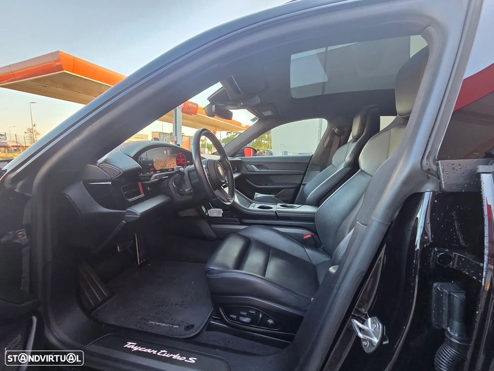 Porsche Taycan Cross Turismo Turbo S - 8