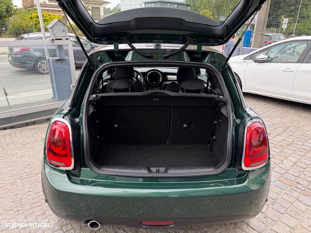 MINI 3 Portas Cooper D Auto - 11