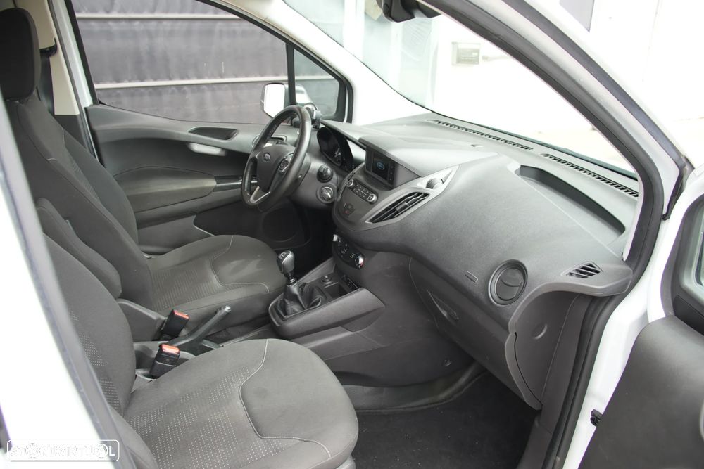 Ford Transit Courier 1.5TDCI - 11