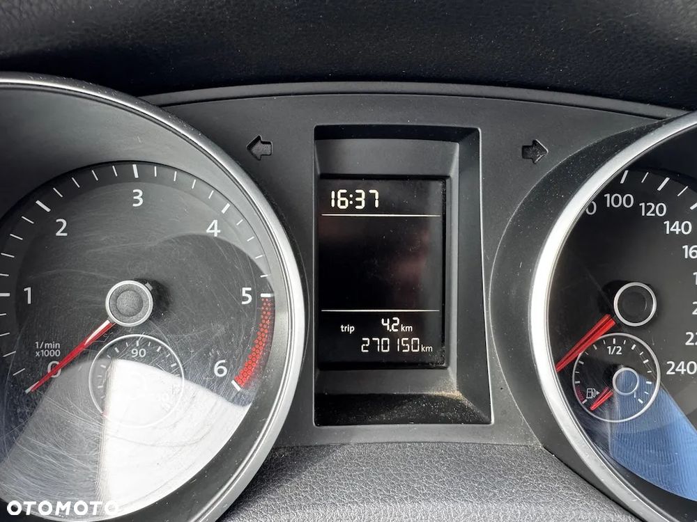 Volkswagen Golf 2.0 TDI DPF Comfortline - 11