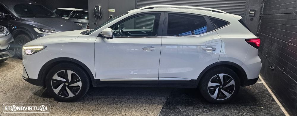 MG ZS EV 50.3 kWh Luxury - 16