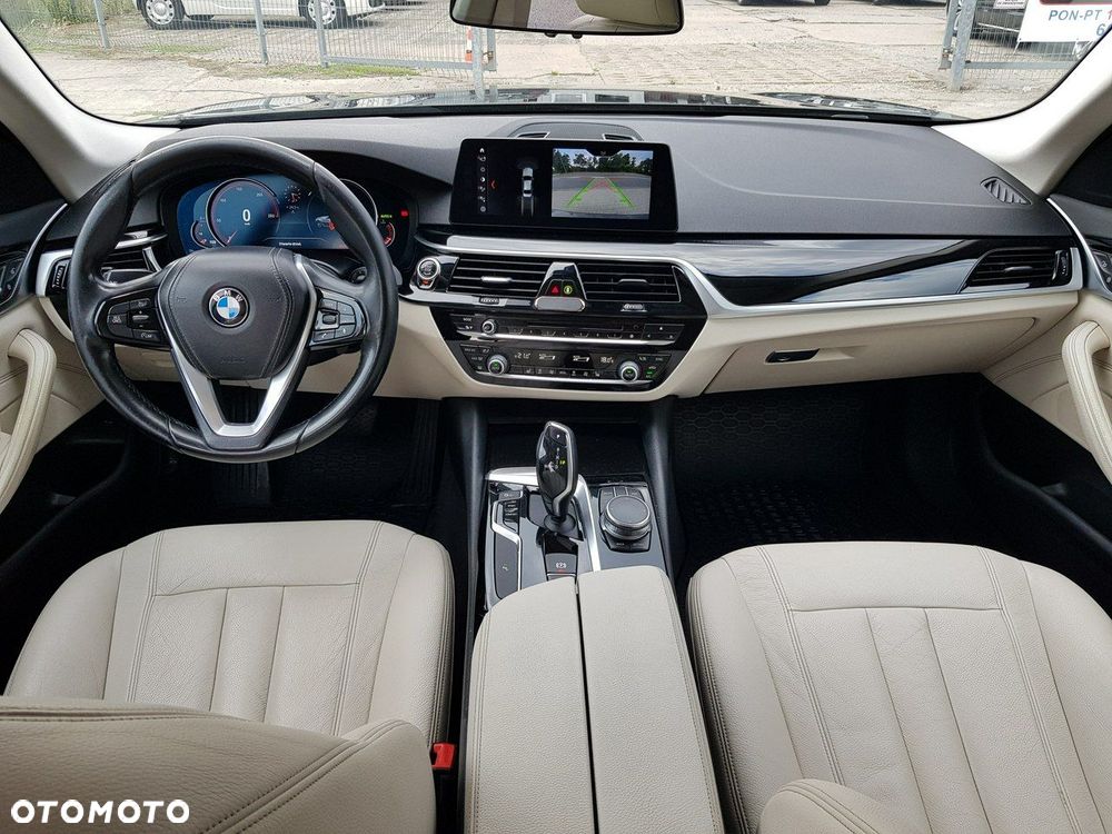 BMW Seria 5 - 12