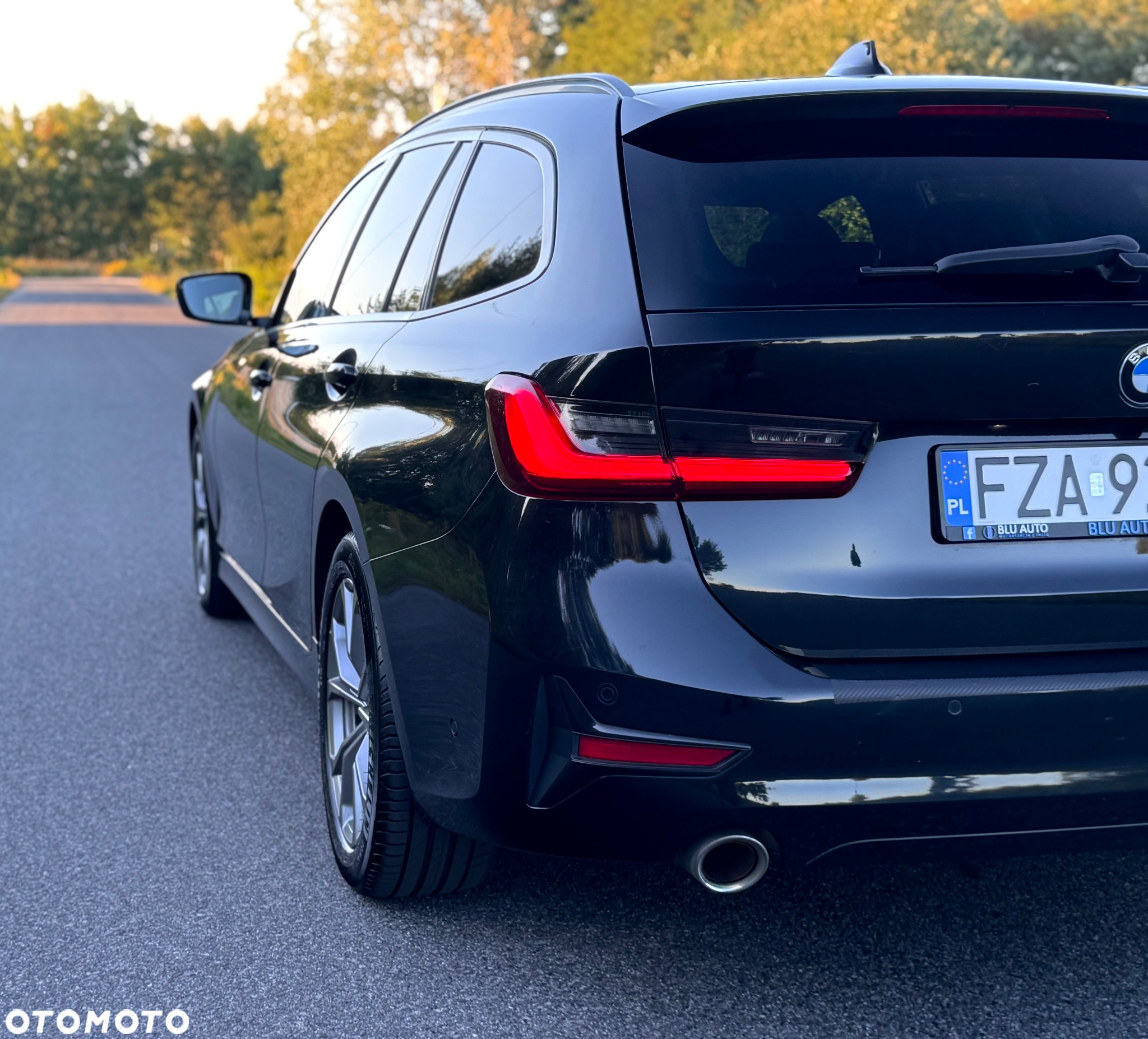 BMW Seria 3 330i - 19