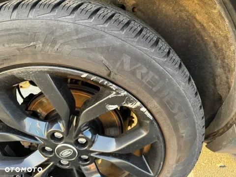 Land Rover Discovery Sport 2.0 TD4 HSE - 24