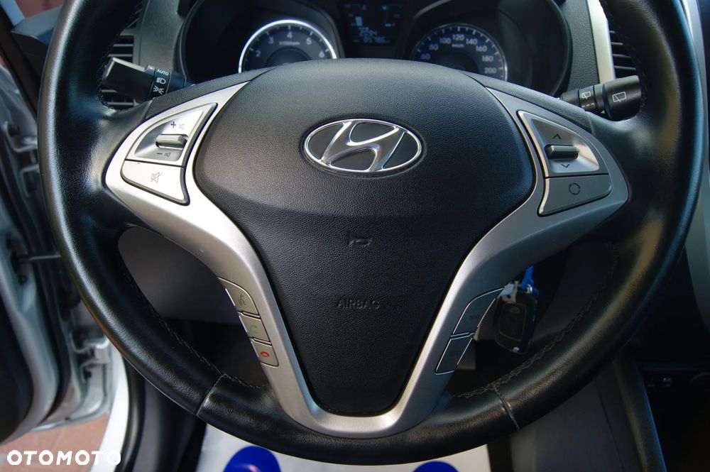 Hyundai ix20 1.4 blue Passion - 16