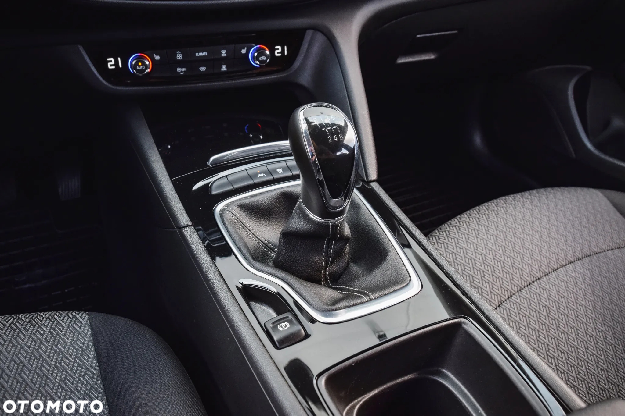 Opel Insignia 1.5 T GPF Elite S&S - 33