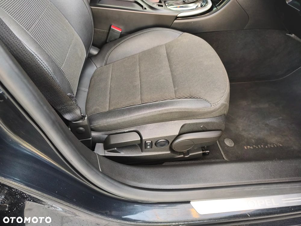 Opel Insignia - 17