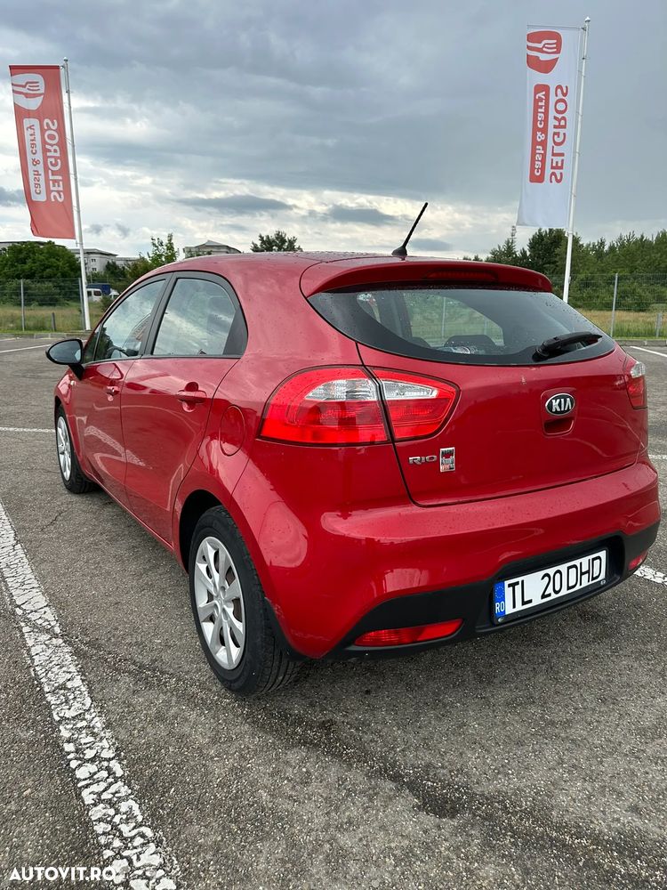 KIA Rio 2013 — imagine 5
