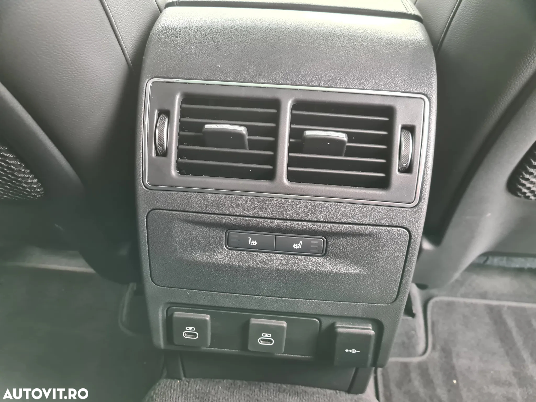 Jaguar F-Pace D200 AWD SE - 8