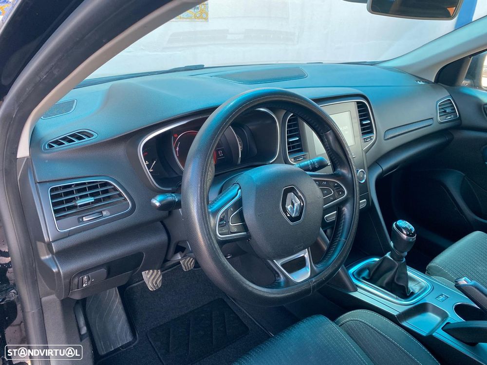 Renault Mégane Sport Tourer BLUE dCi 115 ZEN - 14