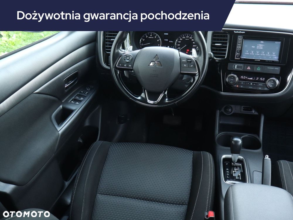 Mitsubishi Outlander - 9