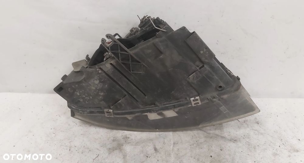 .  LAMPA PRZOD PRZEDNIA LEWA AUDI A6 C5 - 4