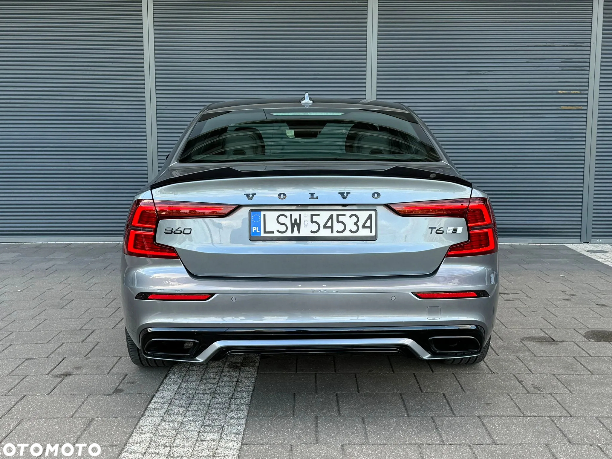 Volvo S60 T6 AWD R-Design - 6