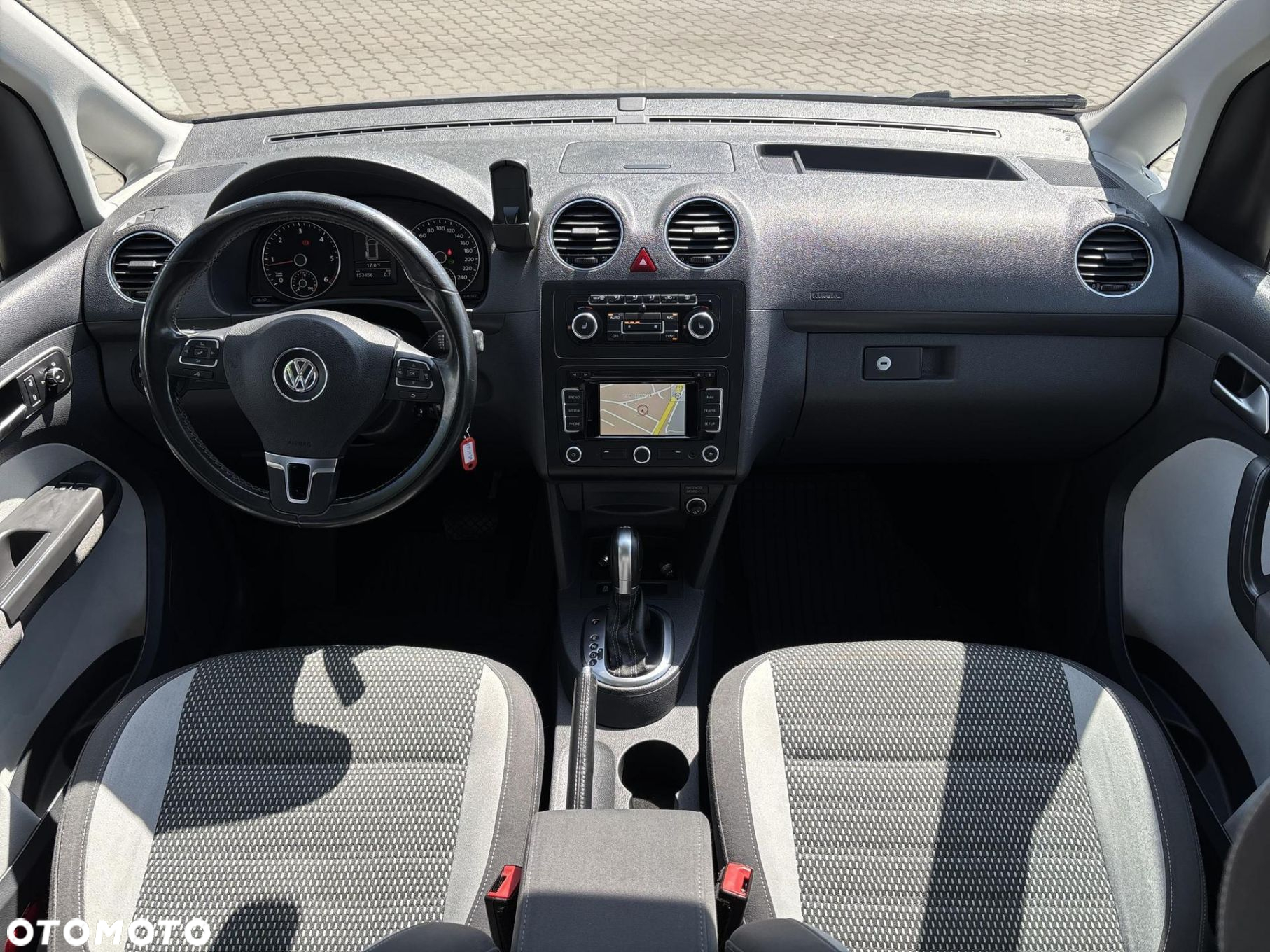 Volkswagen Caddy 2.0 TDI Trendline DSG 4Motion - 9