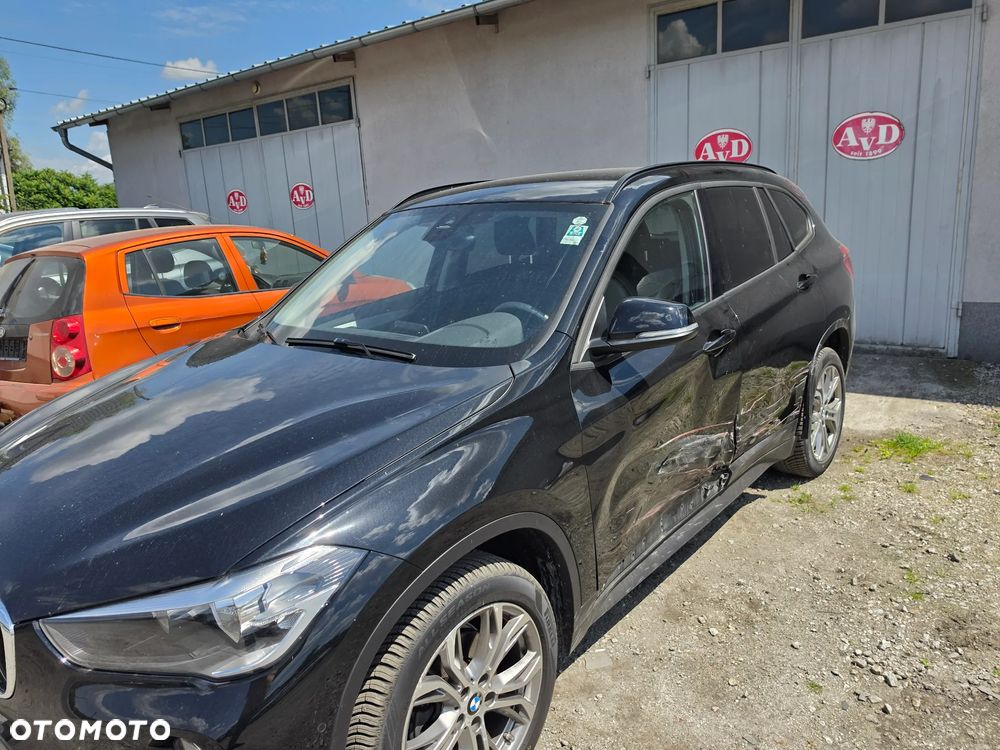 BMW X1 sDrive18i - 1