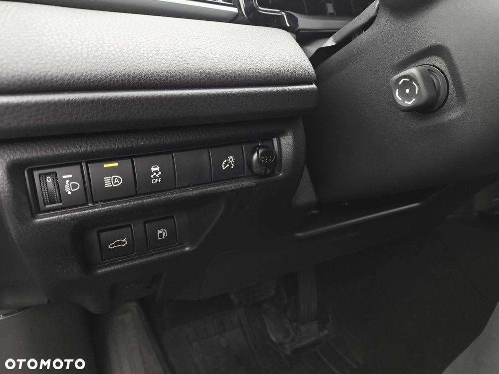 Toyota Camry - 21