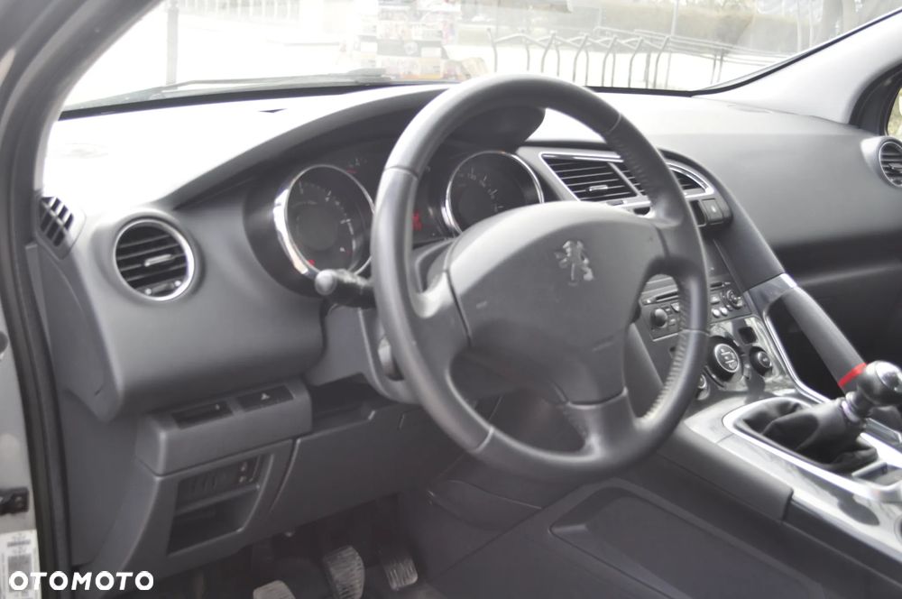 Peugeot 3008 2.0 HDi Premium - 8