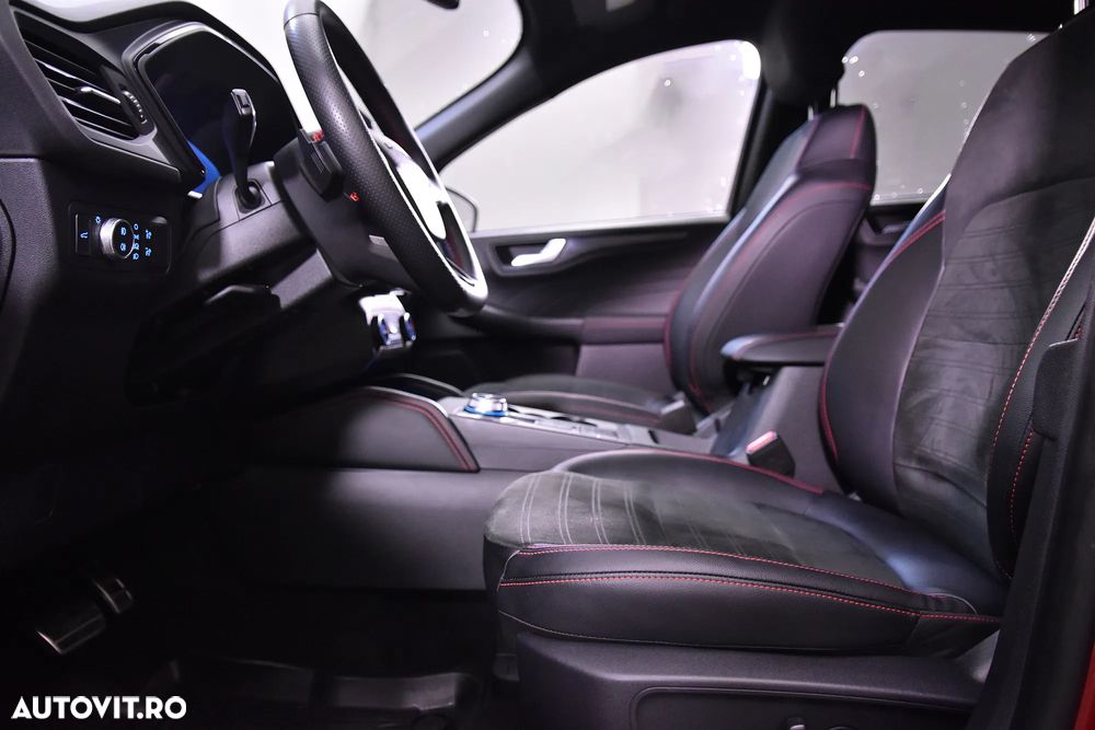 Ford Kuga - 24