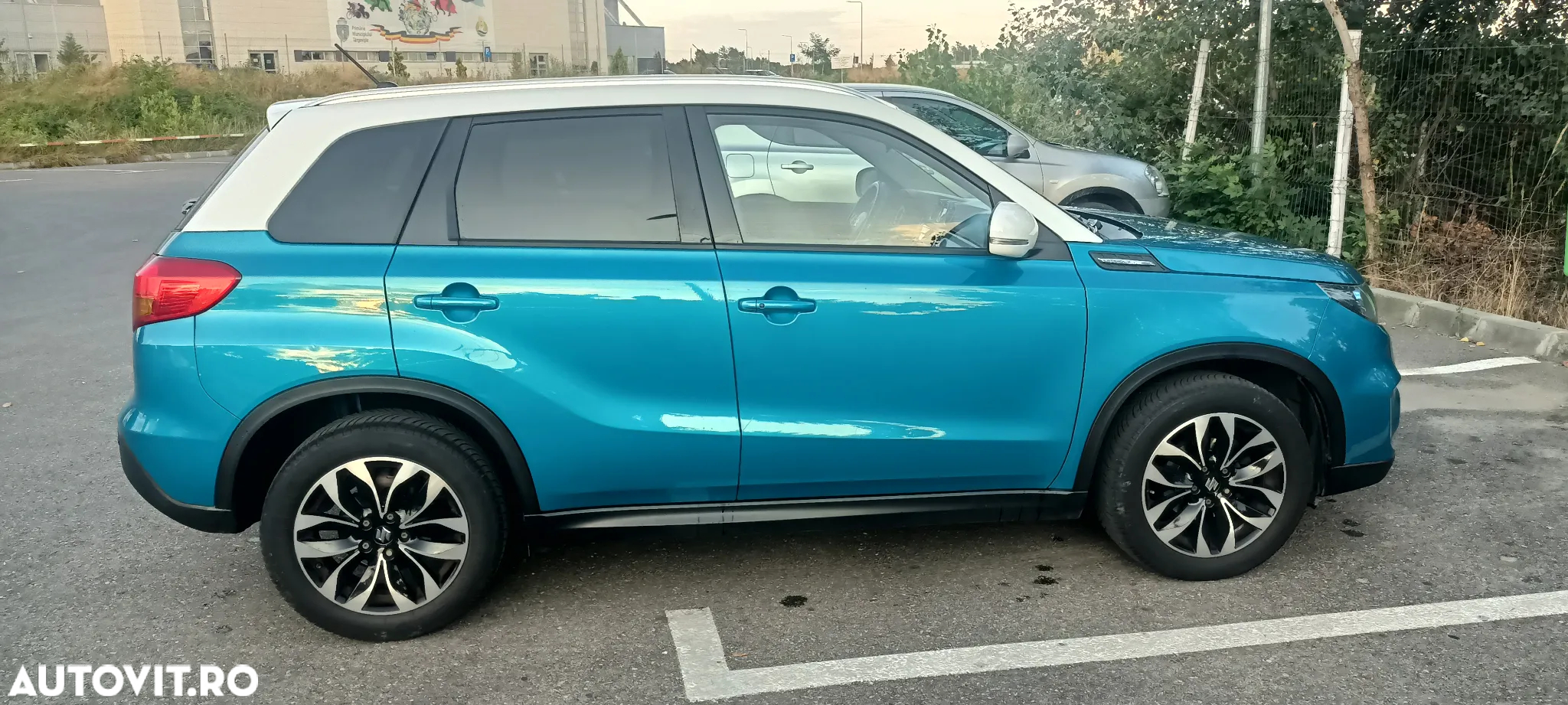 Suzuki Vitara 1.6 DDIS 4X4 Passion Aut. - 4
