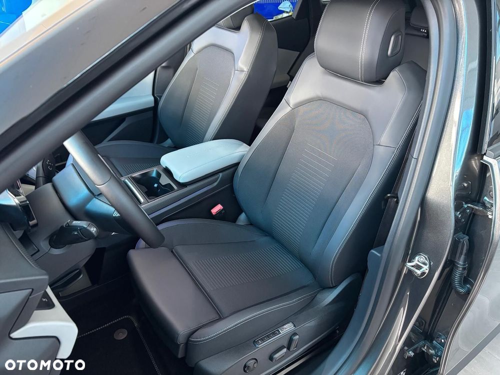 Ford Explorer - 16