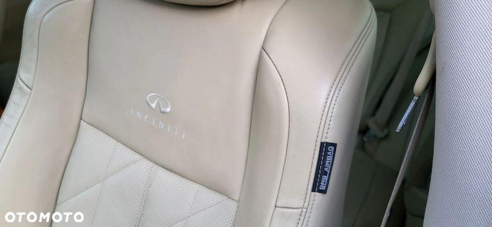 Infiniti FX FX30d S Premium - 25