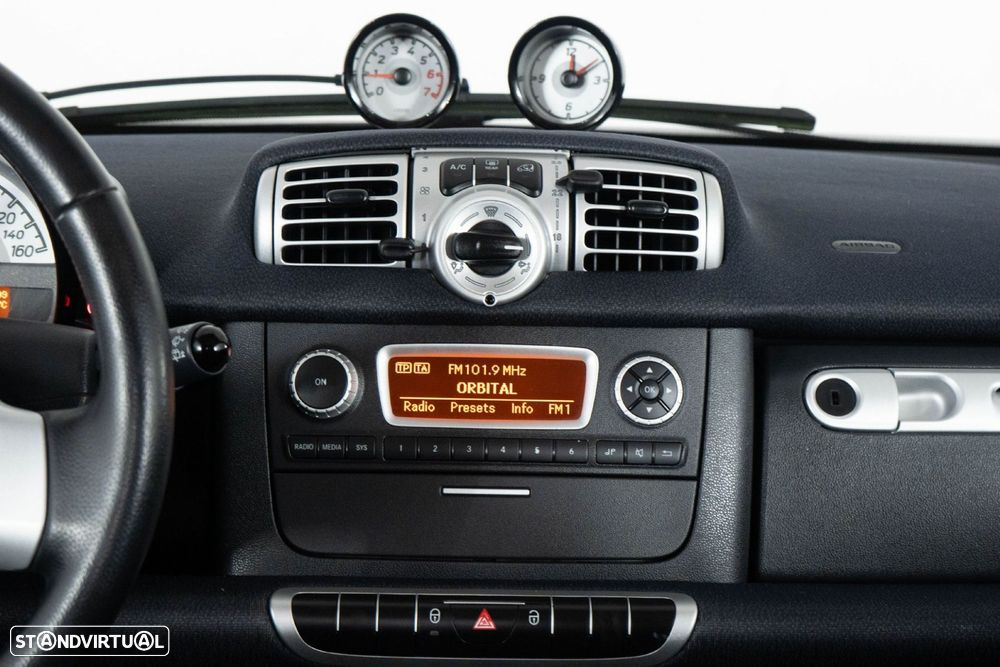 Smart ForTwo Coupé 1.0 mhd Passion 71 - 17