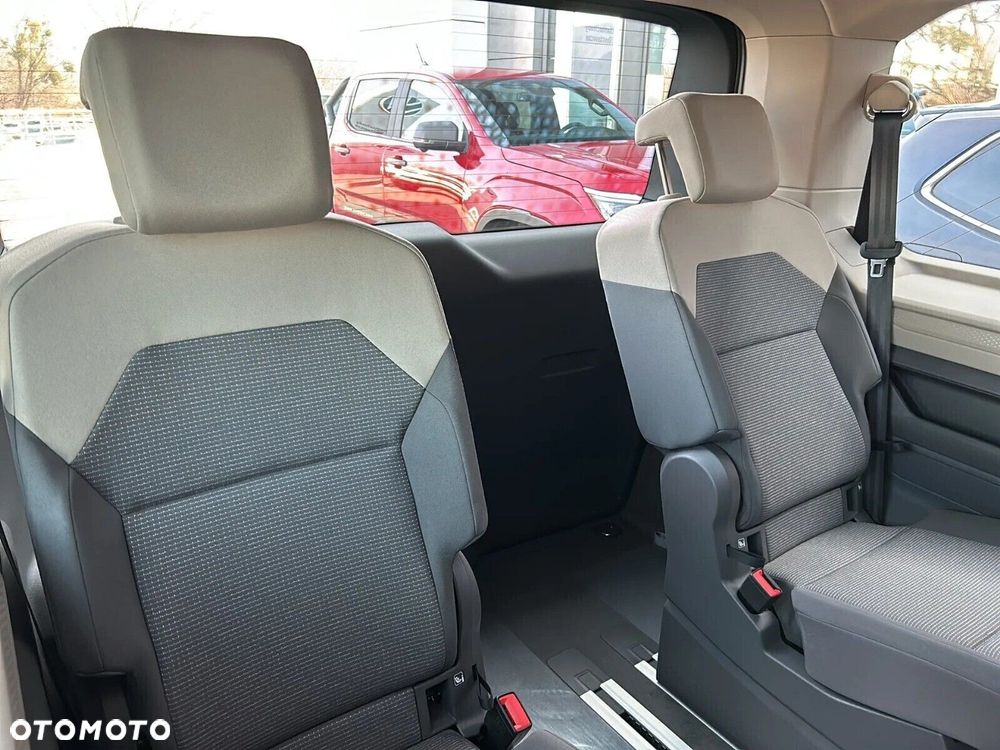 Volkswagen Multivan 2.0 TDI L2 Family DSG - 18