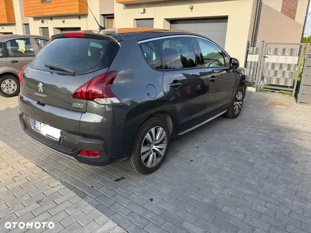 Peugeot 3008 1.2 PureTech Allure S&S - 3