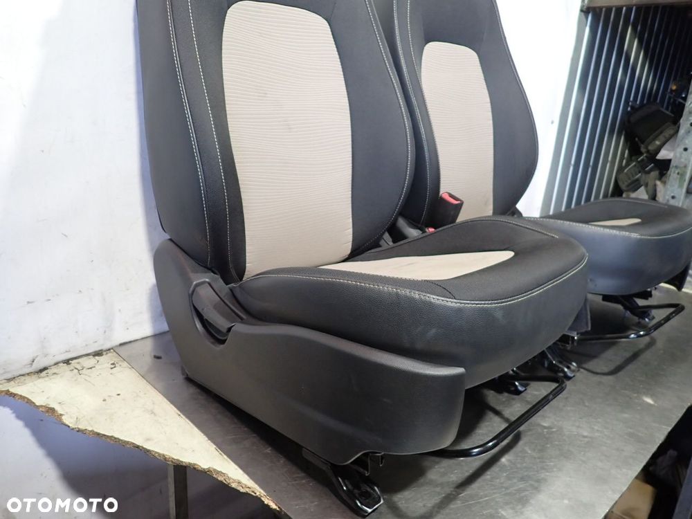 FOTELE KOMPLET HYUNDAI I10 II - 13