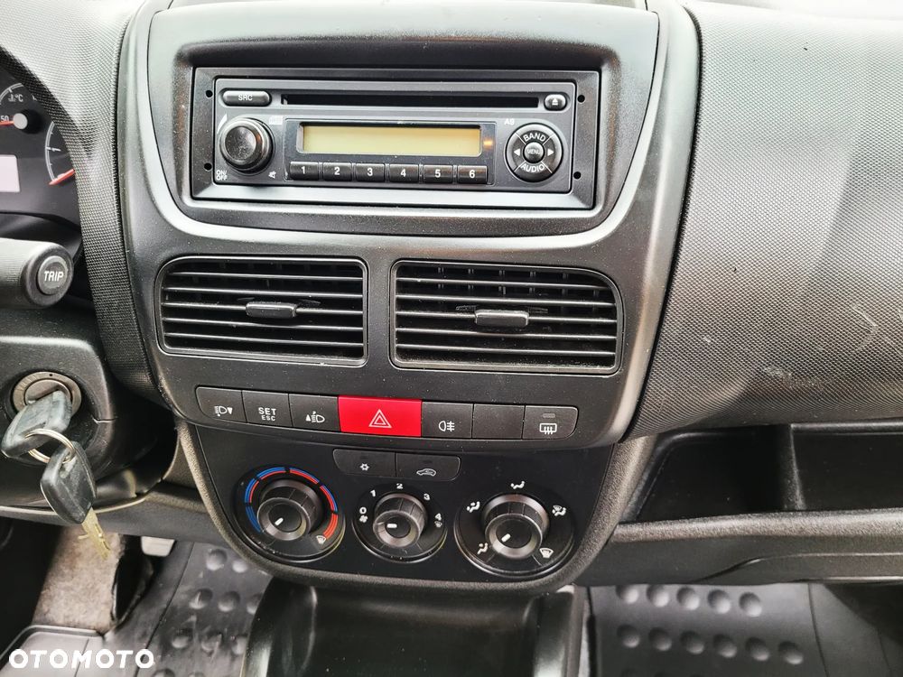 Opel Combo - 21
