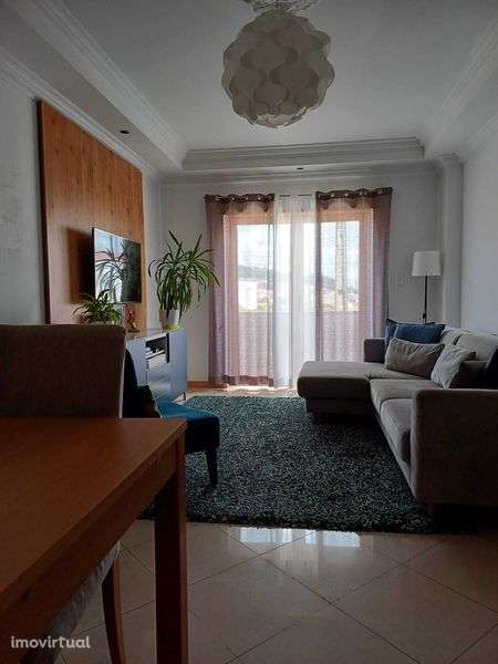 Apartamento T2 no centro de Caneças - Grande imagem: 2/12