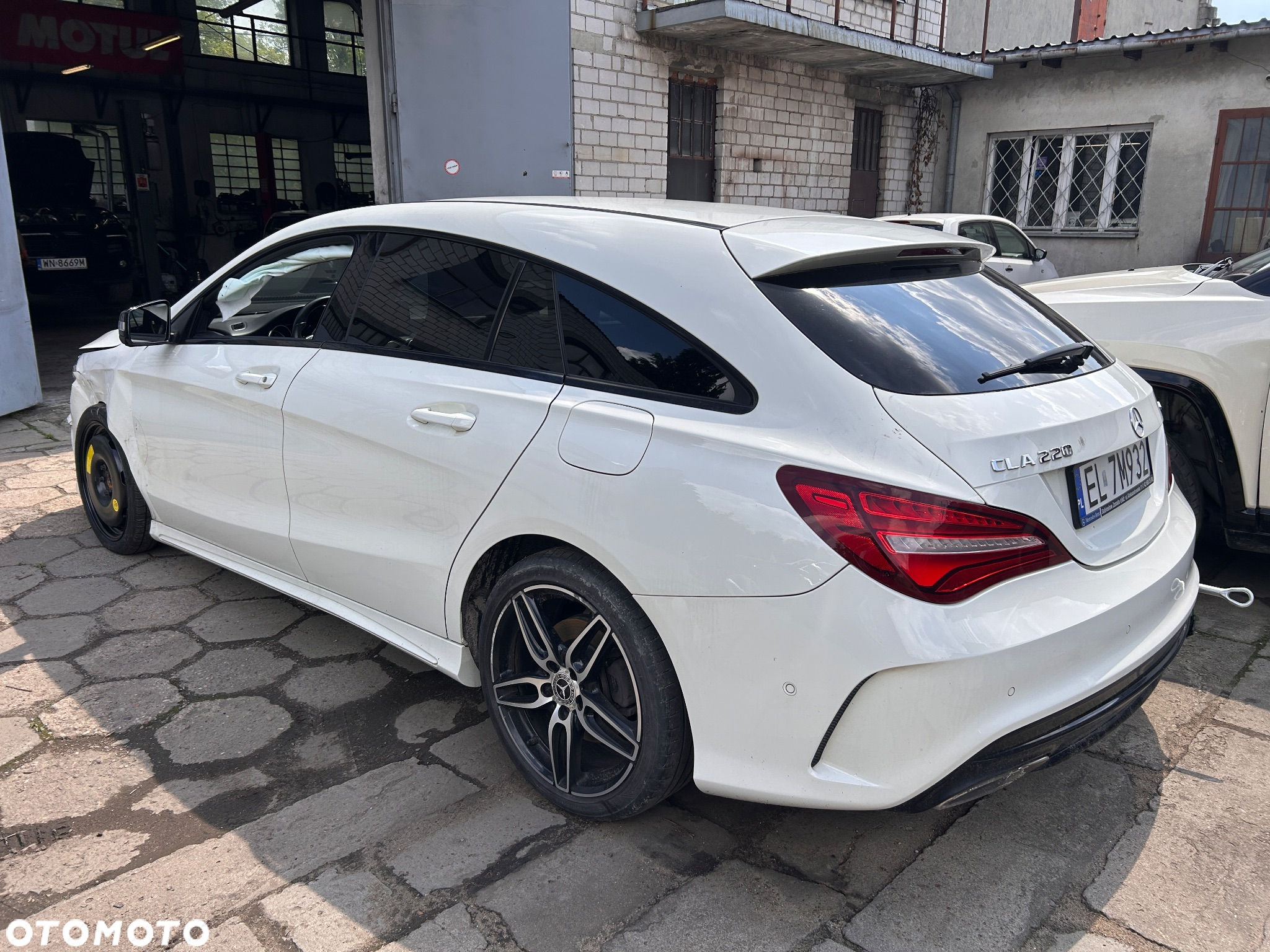 Mercedes-Benz CLA - 4